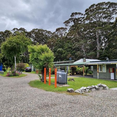 Strahan Backpackers Dış mekan fotoğraf
