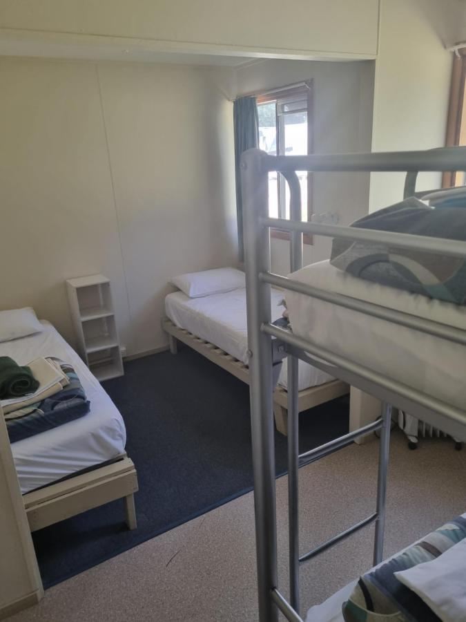 Strahan Backpackers Dış mekan fotoğraf